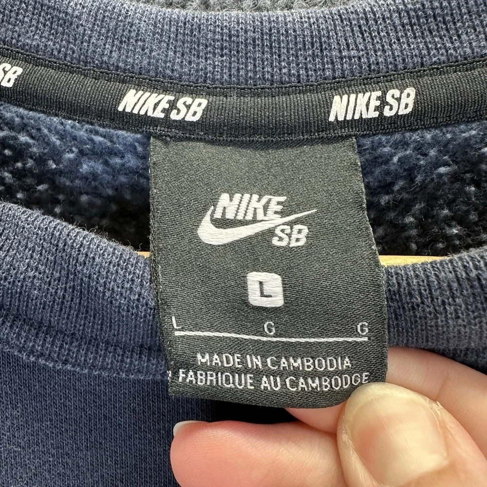 Nike SB Skateboarding Pullover Mens Large Blue Embroidered Crewneck Sweatshirt - Picture 3 of 11